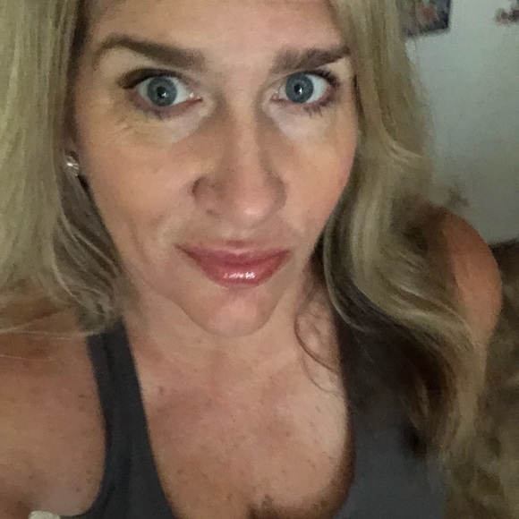 Meet your Posher, Diana - Picture 1 of 1